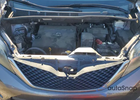 2011 Toyota Sienna Se 8-Passenger z USA, uszkodzony, nr VIN 5TDXK3DC1BS170978